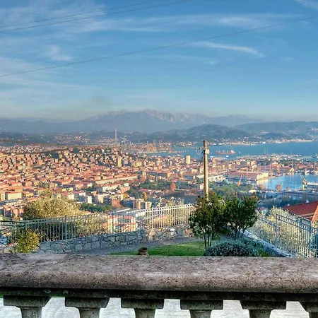 Vakantiehuis Belvedere Holiday House La Spezia